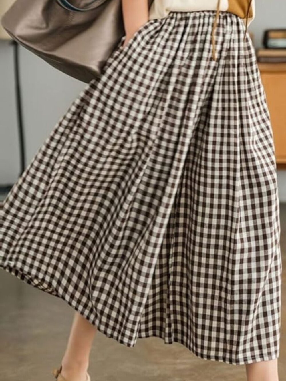 Plaid Gingham Wide Leg Capri Pants - Picture 2 of 10